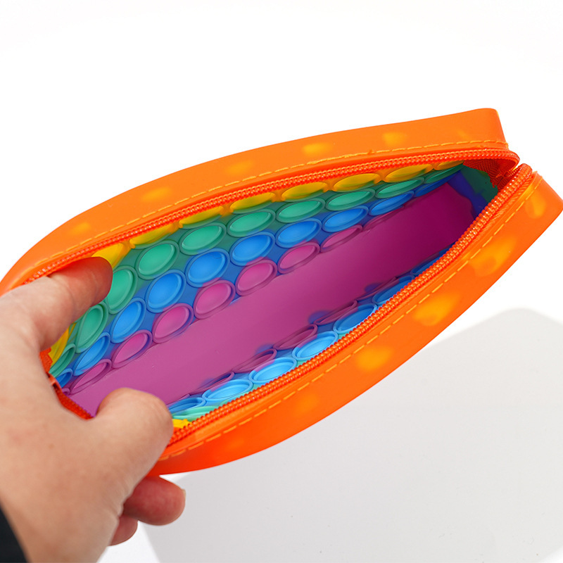 Estojo de Lápis Arco-Íris de S - Sports Equipment For Schools avaliação e preço